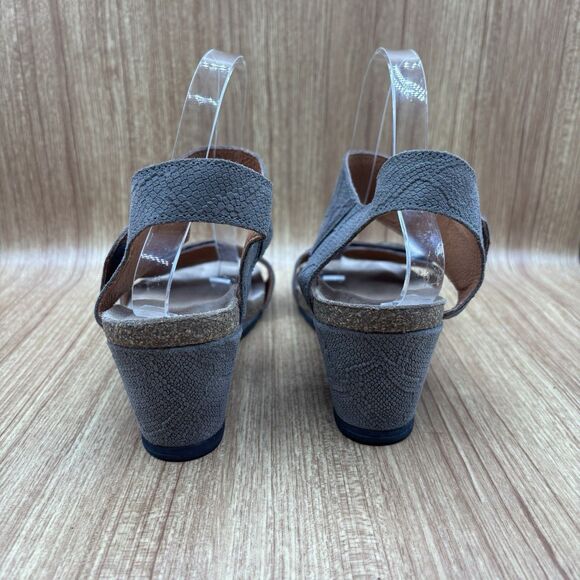 Taos Pyramid Grey Snake Wedge Leather Cork Women’s‎ Sandal Size 10-10.5 / 41 main image 0